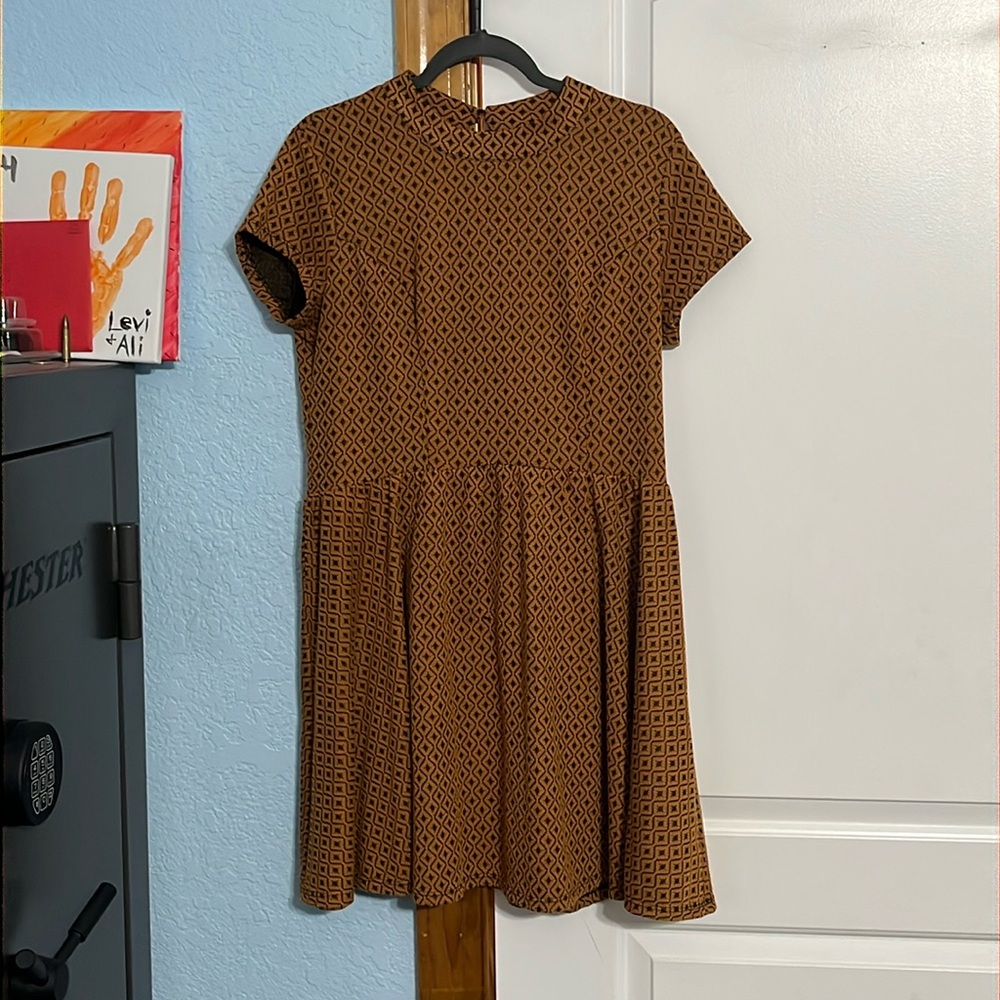 Burnt orange tribal print dress with keyhole back